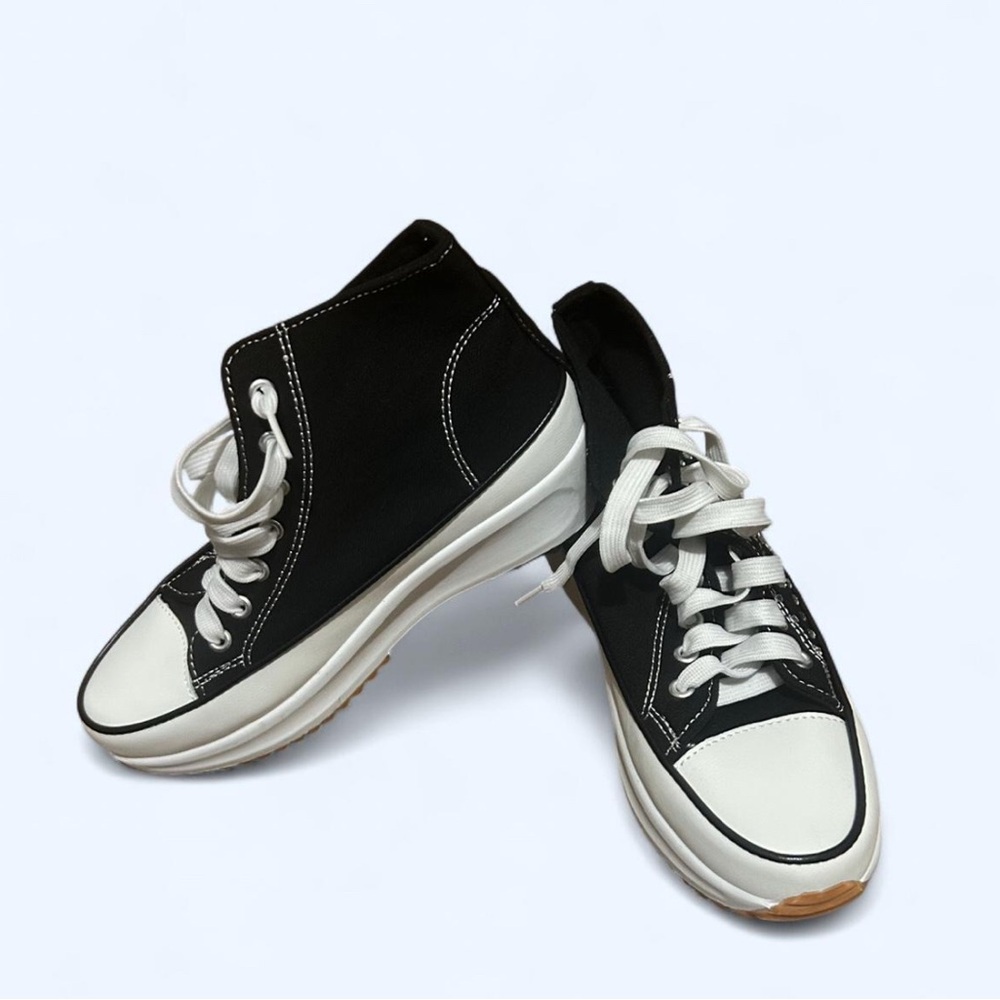 Stylish Black and White Women's High-Top Sneakers